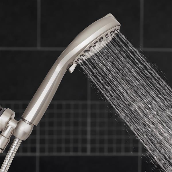QCM-769ME Hand Held Shower Head Spraying Water